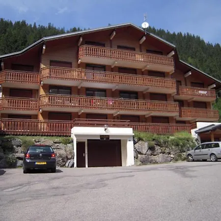 Moderne Appart. 4 Pers. Avec Terrasse Plein Sud, Proche Télécabine Du Linga - équipements Inclus - Fr-1-198-222 Châtel